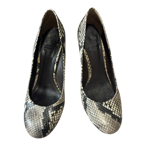 Tory Burch Benton Snakeskin Embossed Leather Wedge Pumps Size 7.5